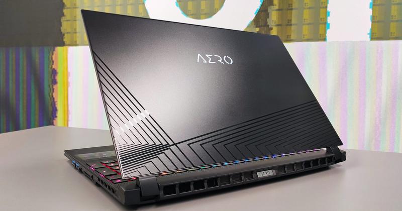 Typowe pułapki przy rozbieraniu laptopów MSI