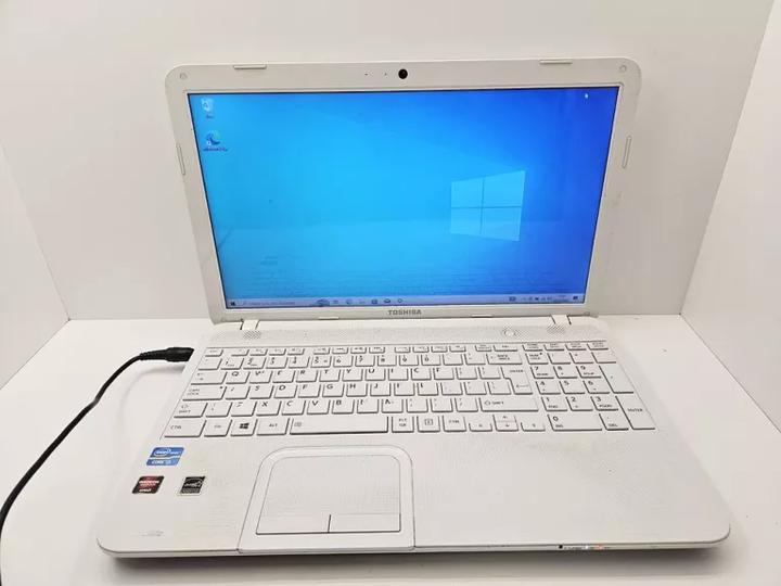 Rozkręcanie laptopa Toshiba Satellite C855