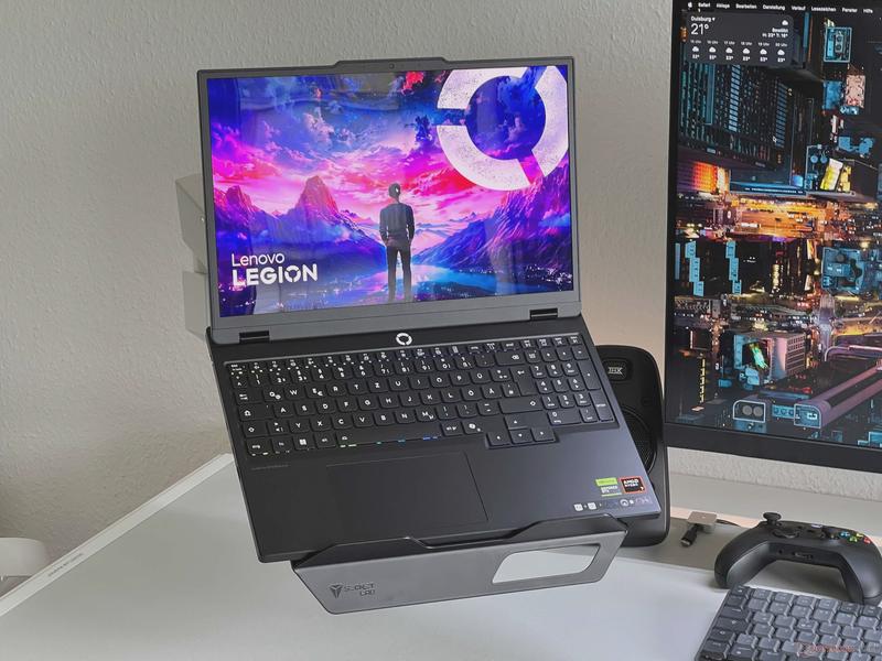 Laptopy Lenovo